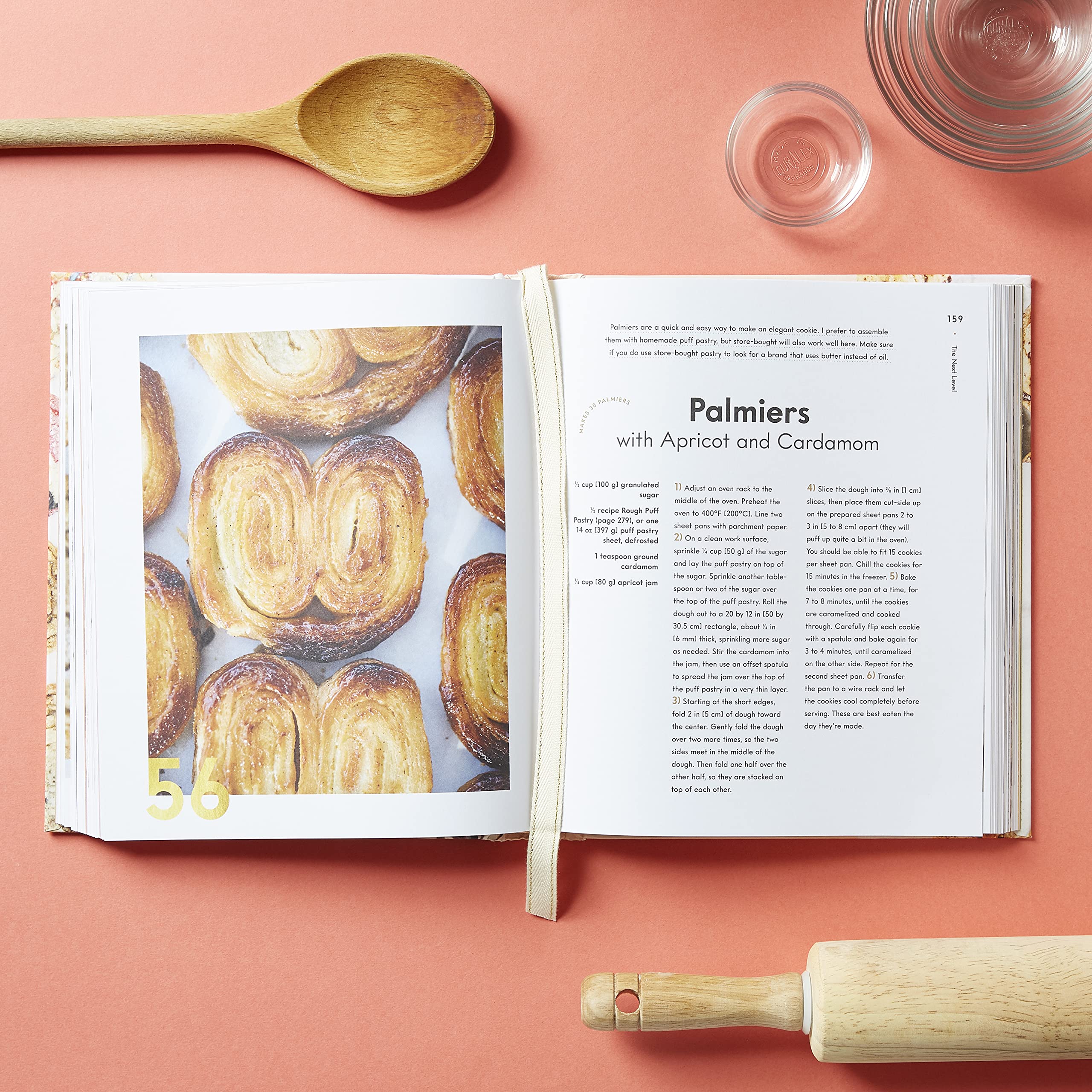 100 Cookies: The Baking Book for Every Kitchen, with Classic Cookies, Novel Treats, Brownies, Bars, and More (100 Baking Recipes for Every Kitchen)