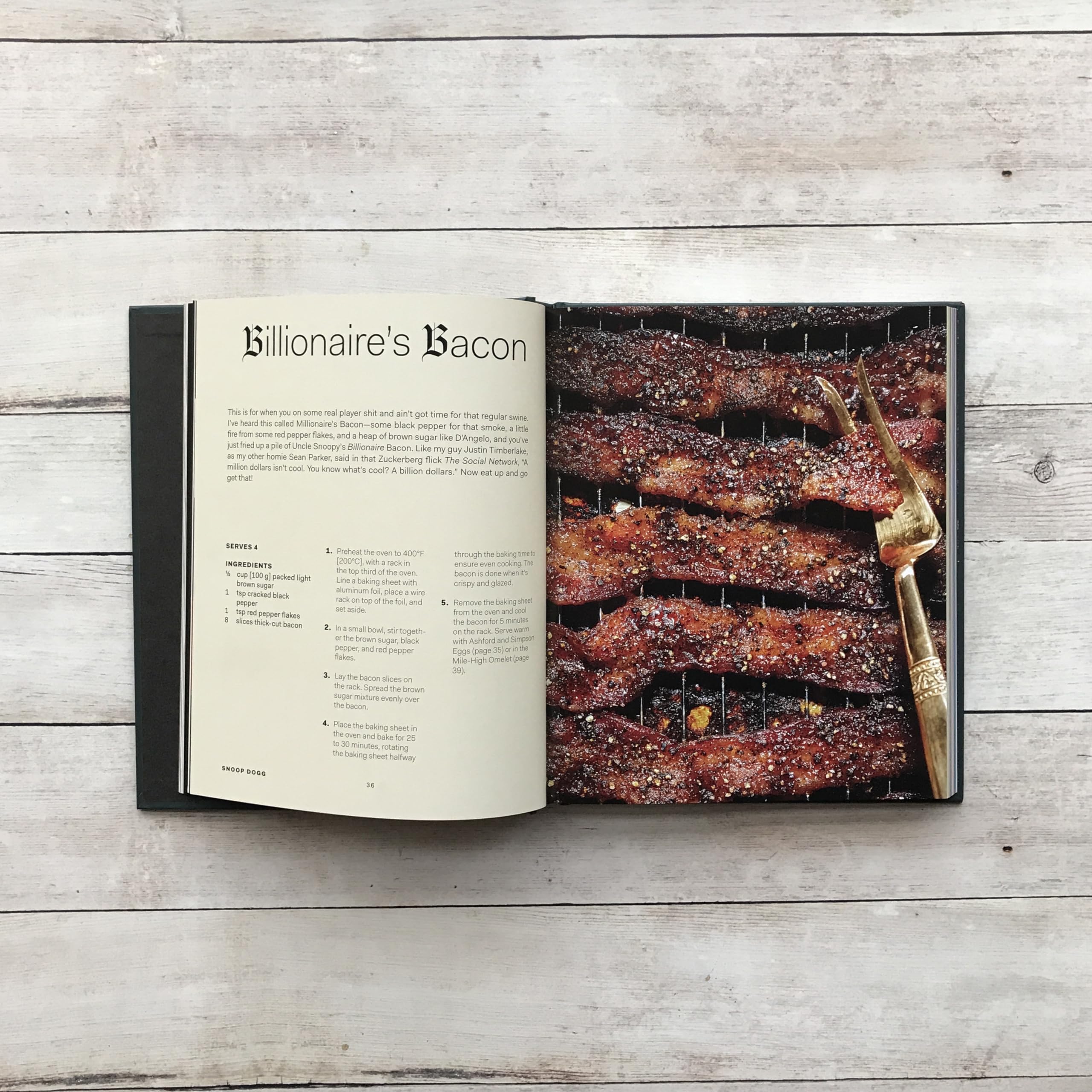 From Crook to Cook: Platinum Recipes from Tha Boss Dogg's Kitchen (Snoop Dogg Cookbook, Celebrity Cookbook with Soul Food Recipes)