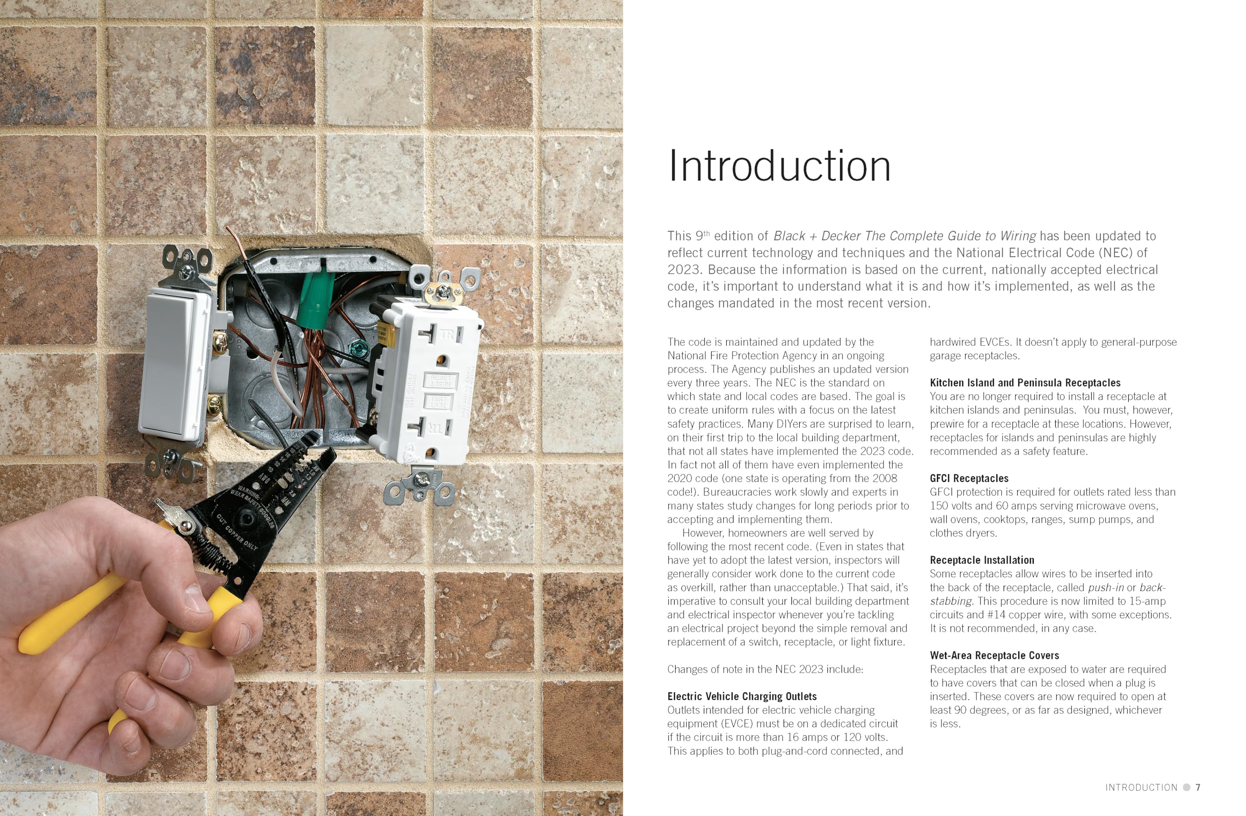 Black & Decker The Complete Guide to Wiring, Updated 9th Edition: Current with 2023-2026 Electrical Codes